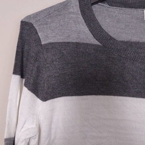 Maison Jules Color Block Jewel Neck T Shirt Sweater Steel Grey Medium - Picture 3 of 10